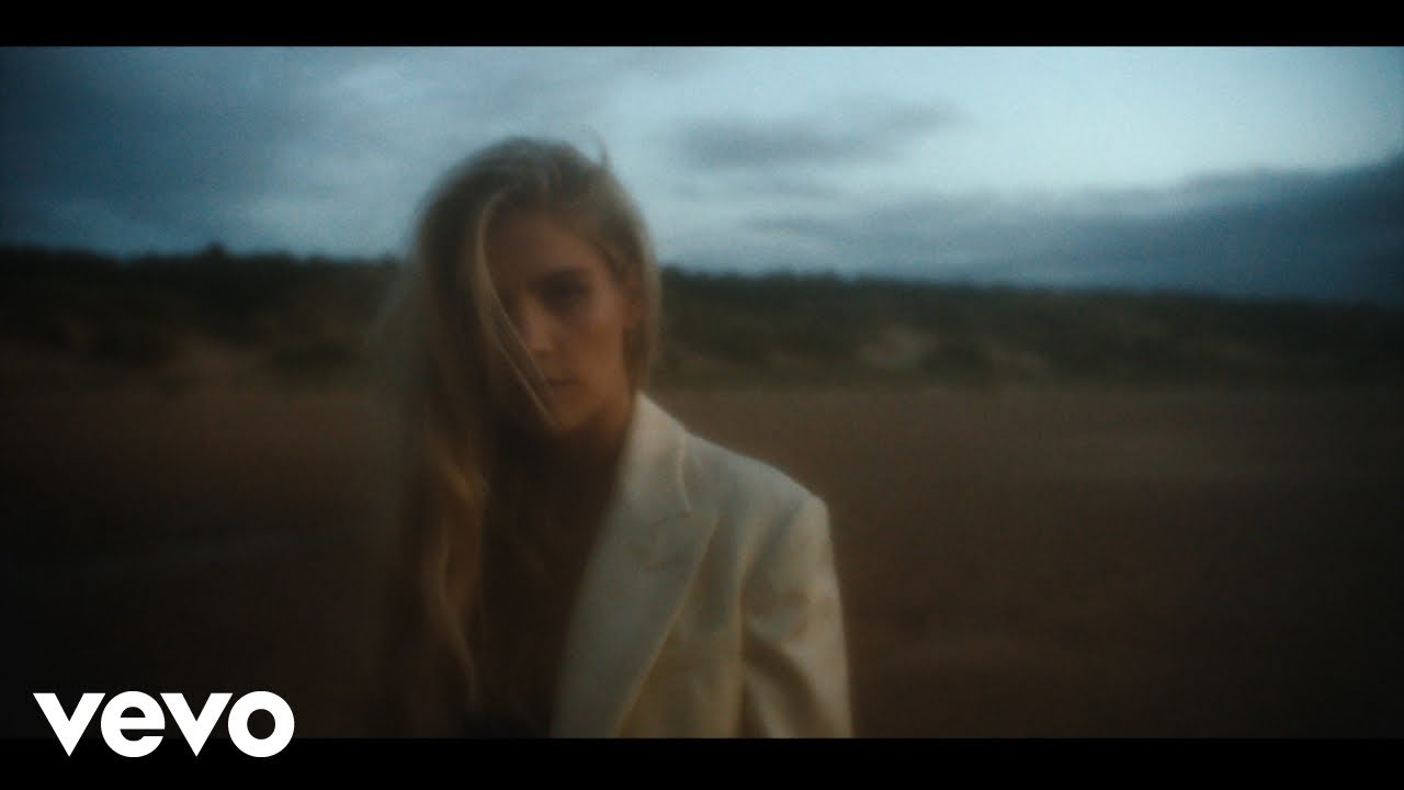 London Grammar – Californian Soil (Official Video)